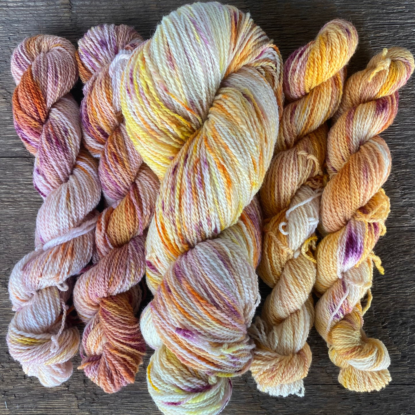 Speckled Yarn Using Natural Dyes | August 24, 2024